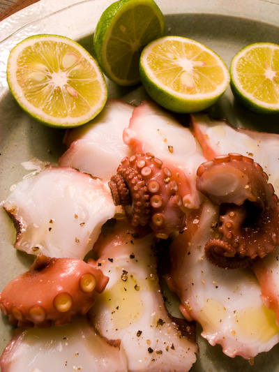 「モリタコ・ブラペたっぷりかるぱっちょ？風」 ©NANPOW PRESS