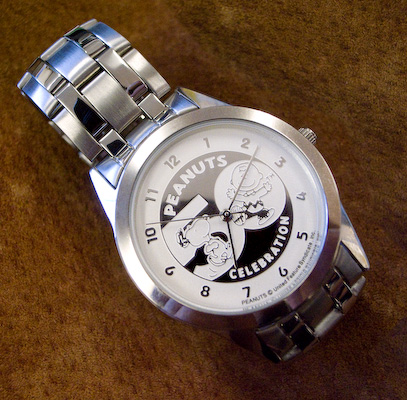 ピーナッツ50周年の記念時計