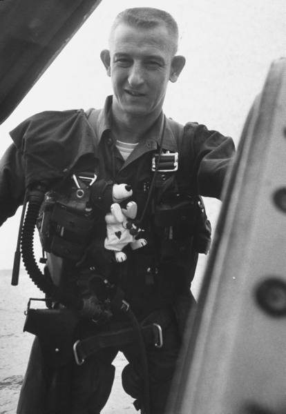 Flying a mission over Vietnam 1967