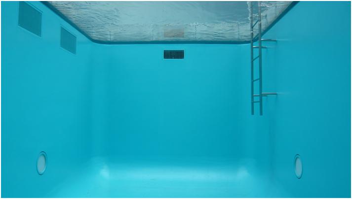 レアンドロ・エルリッヒ「スイミング・プール」（2004）